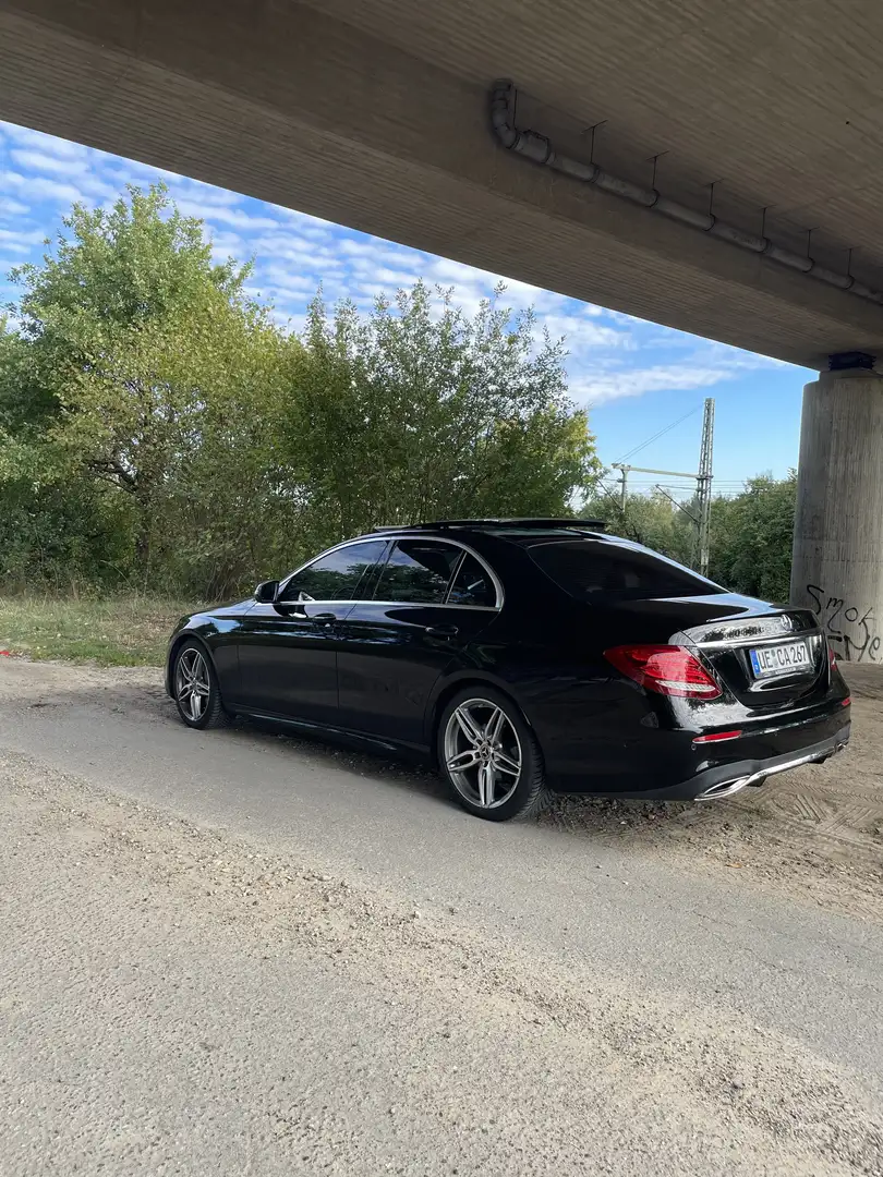 Mercedes-Benz E 250 E 250 (213.045) Schwarz - 2