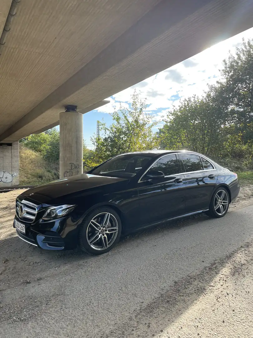 Mercedes-Benz E 250 E 250 (213.045) Schwarz - 1