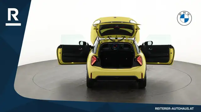 Mini Cooper Cooper view 8