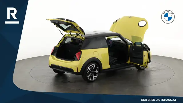 Mini Cooper Cooper view 9