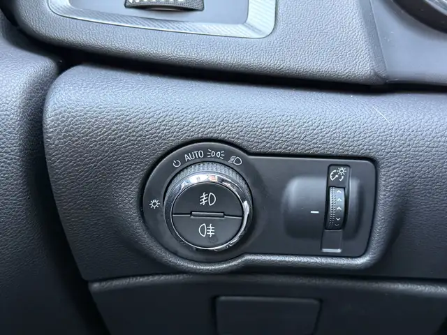 Opel Astra view 10