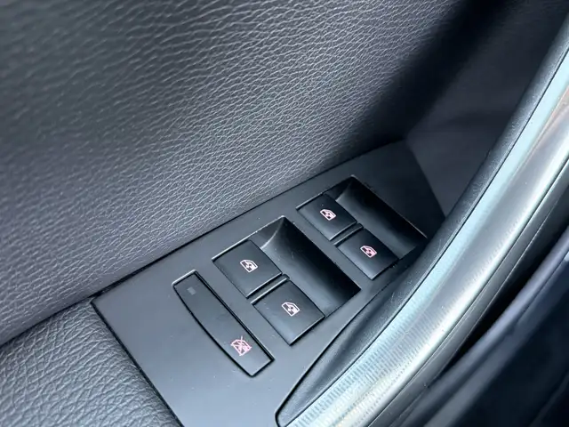Opel Astra view 8