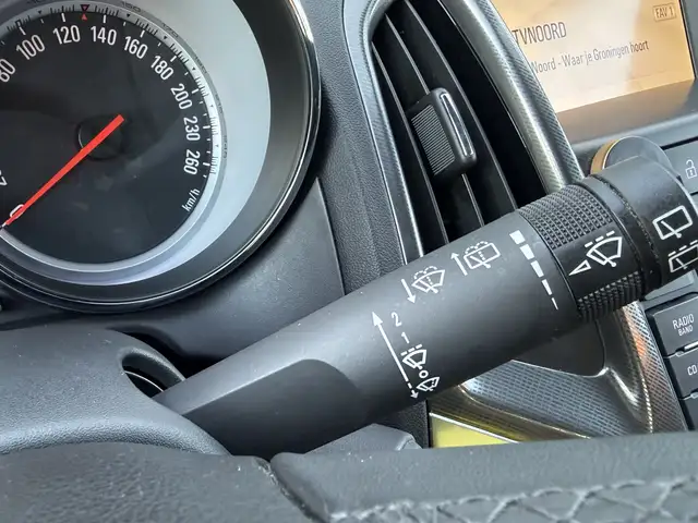 Opel Astra view 16