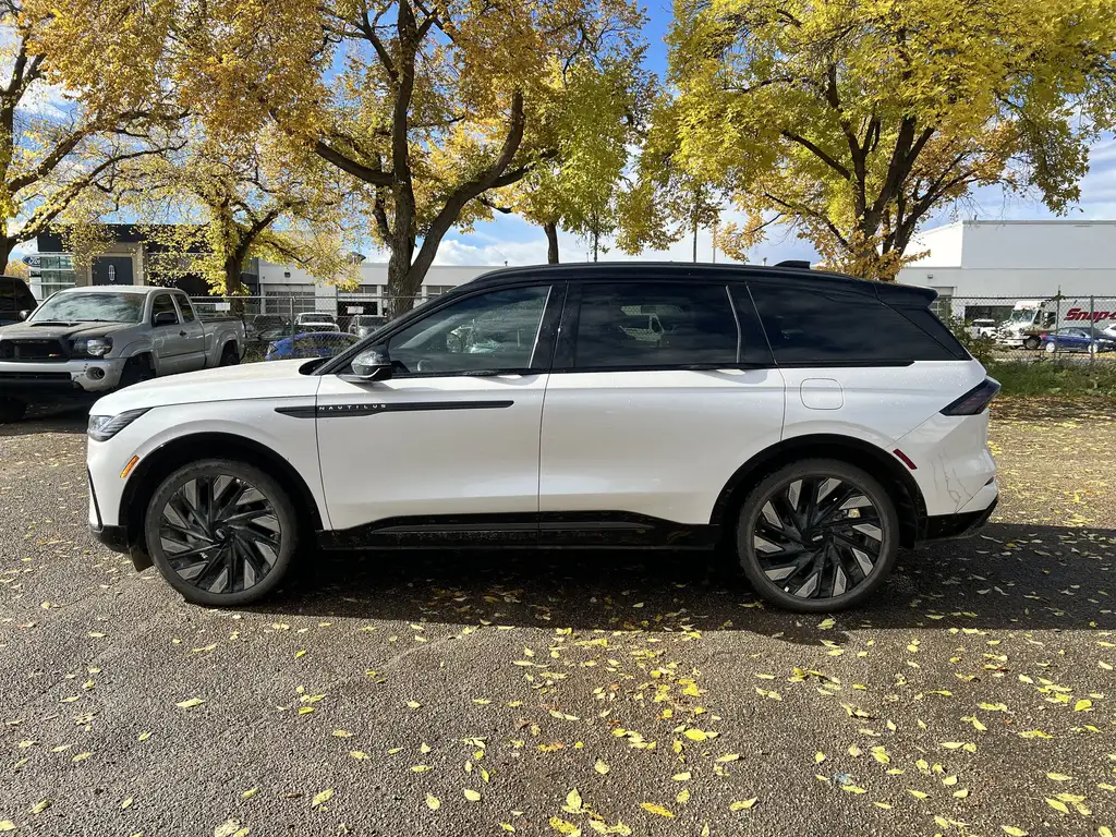 2026 Lincoln Nautilus Reserve | Co-Pilot 360 | Revel Audio | Climate Sea — photo 5