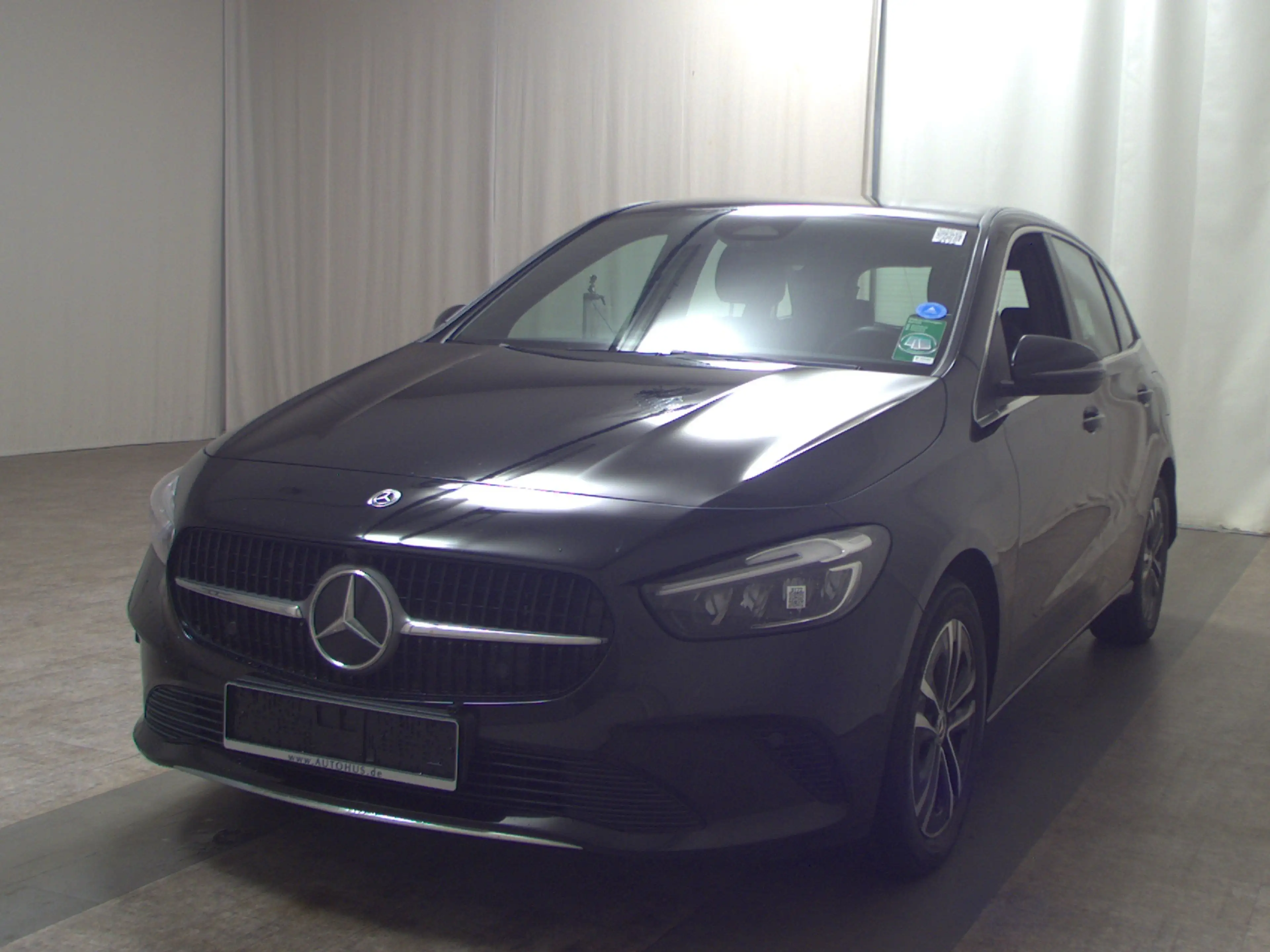 Mercedes-Benz B 250 e Progressive T-Leder Navi LED — photo 2