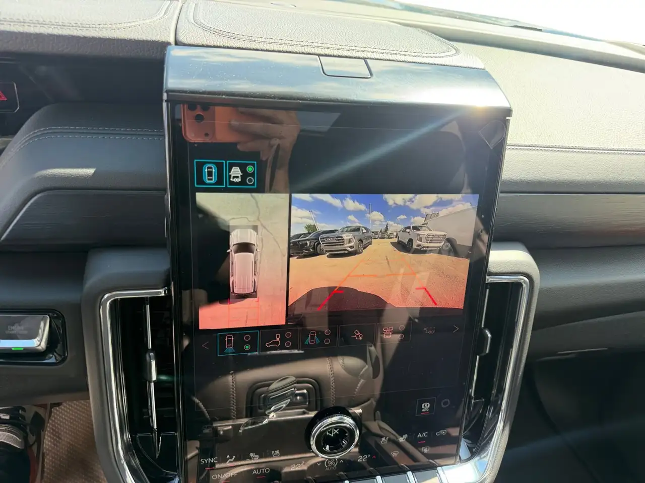 GMC Yukon снимка GMC Yukon