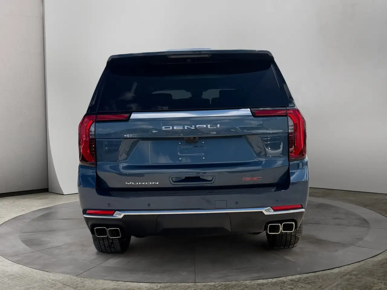 GMC Yukon снимка GMC Yukon