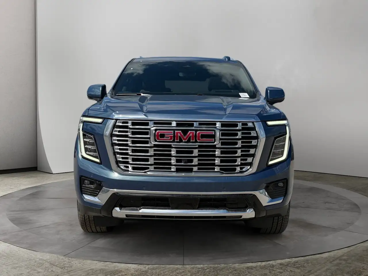 GMC Yukon снимка GMC Yukon