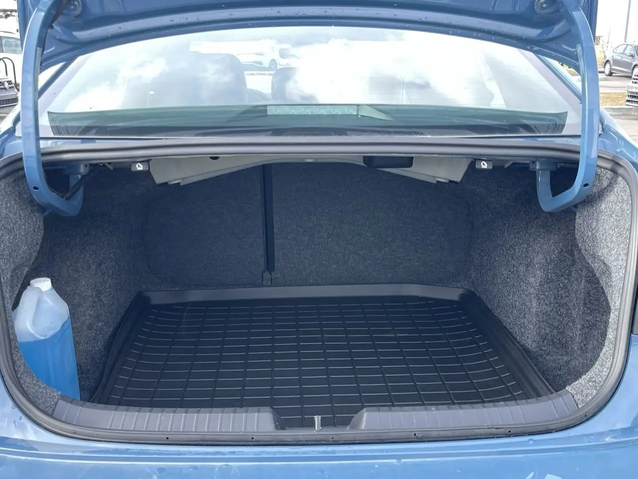 Volkswagen Jetta снимка Volkswagen Jetta
