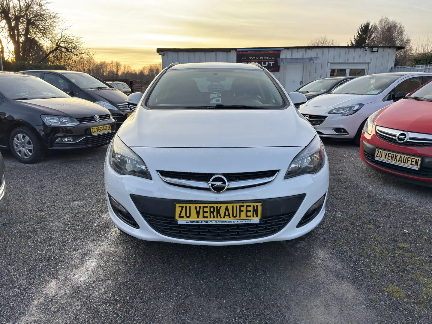 Opel Astra 1.6 Sports Tourer Selection Weiß - 2