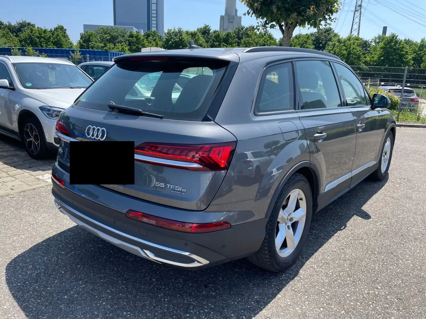 Audi Q7 55 TFSI e quattro S-Line Matrix 20" 360K ACC+ Grau - 2