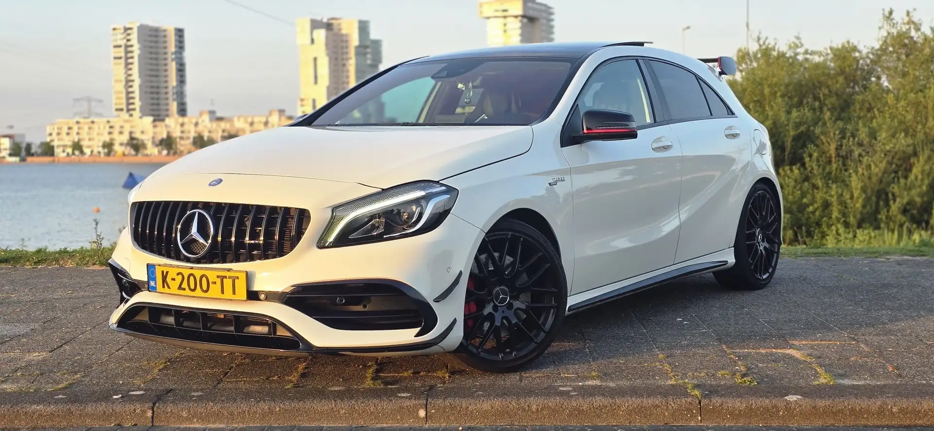 Mercedes-Benz A 45 AMG 4MATIC Wit - 1