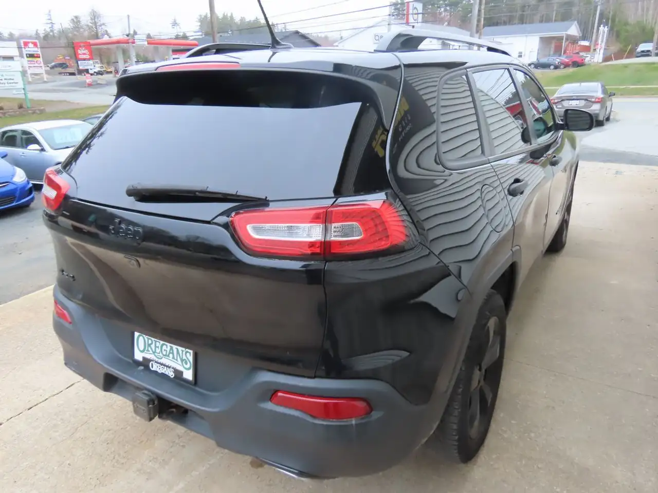 Jeep Cherokee снимка Jeep Cherokee