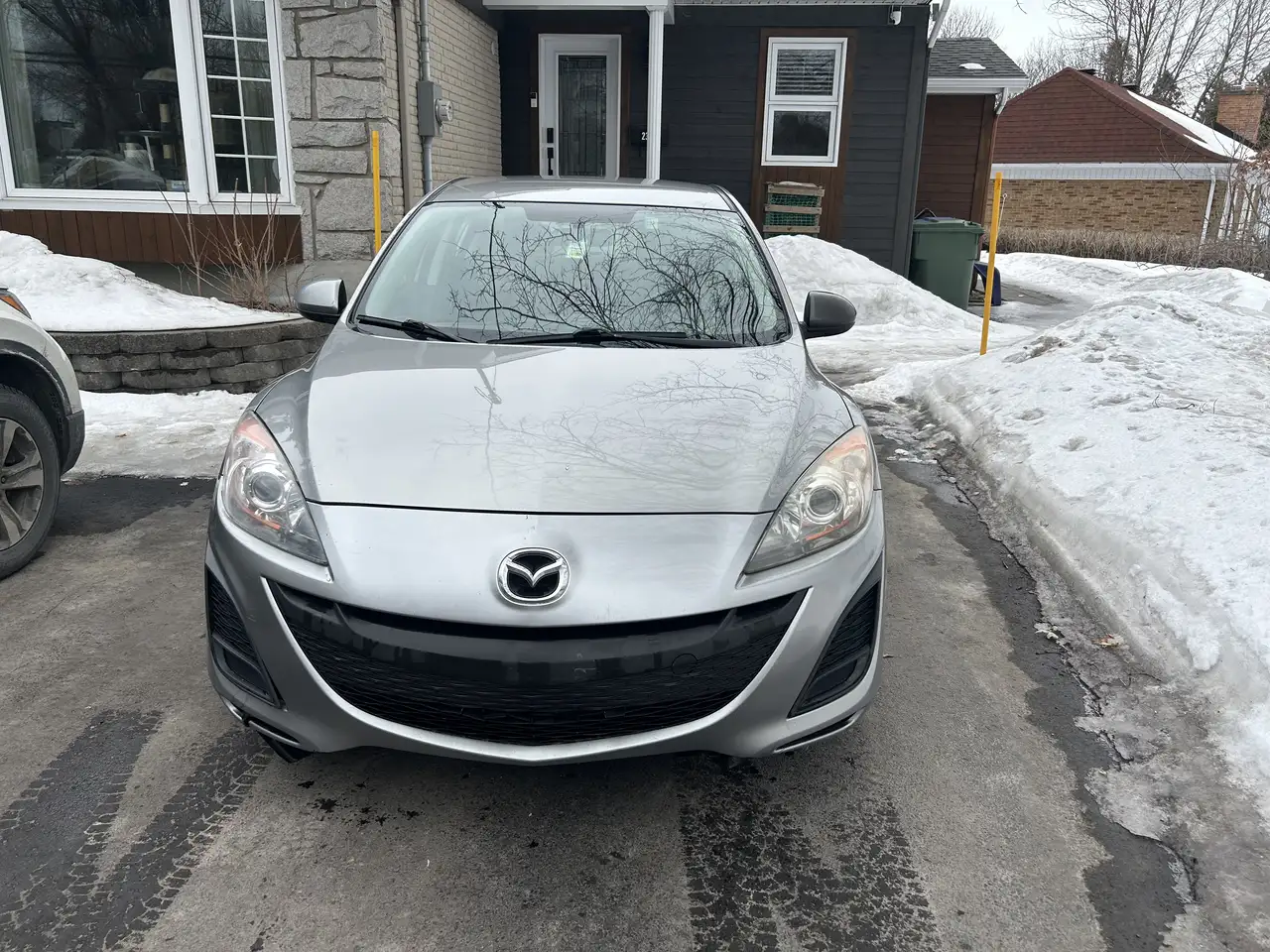 Mazda 3 снимка Mazda 3