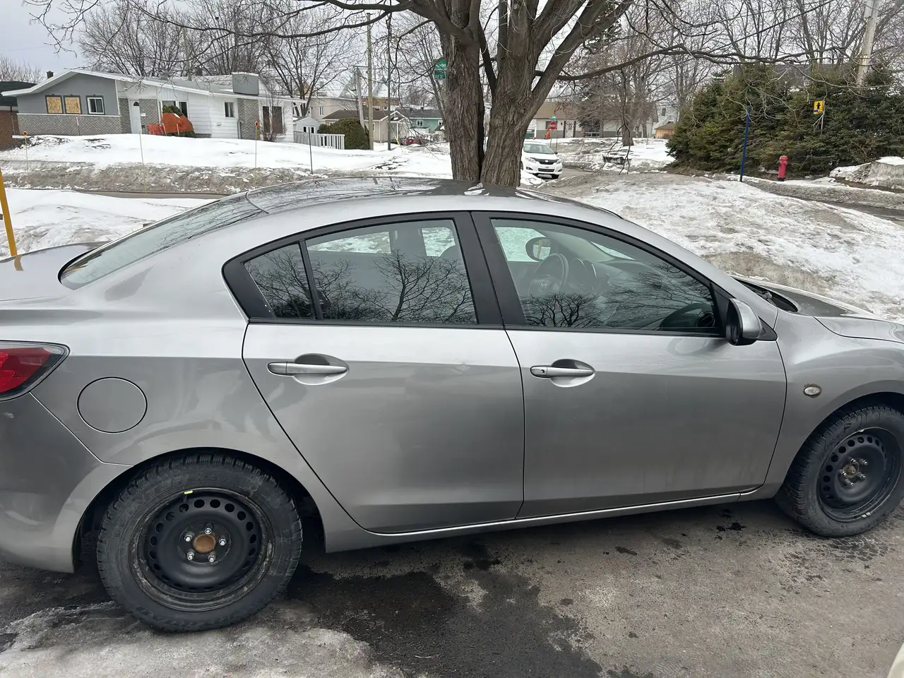 Mazda 3 снимка Mazda 3