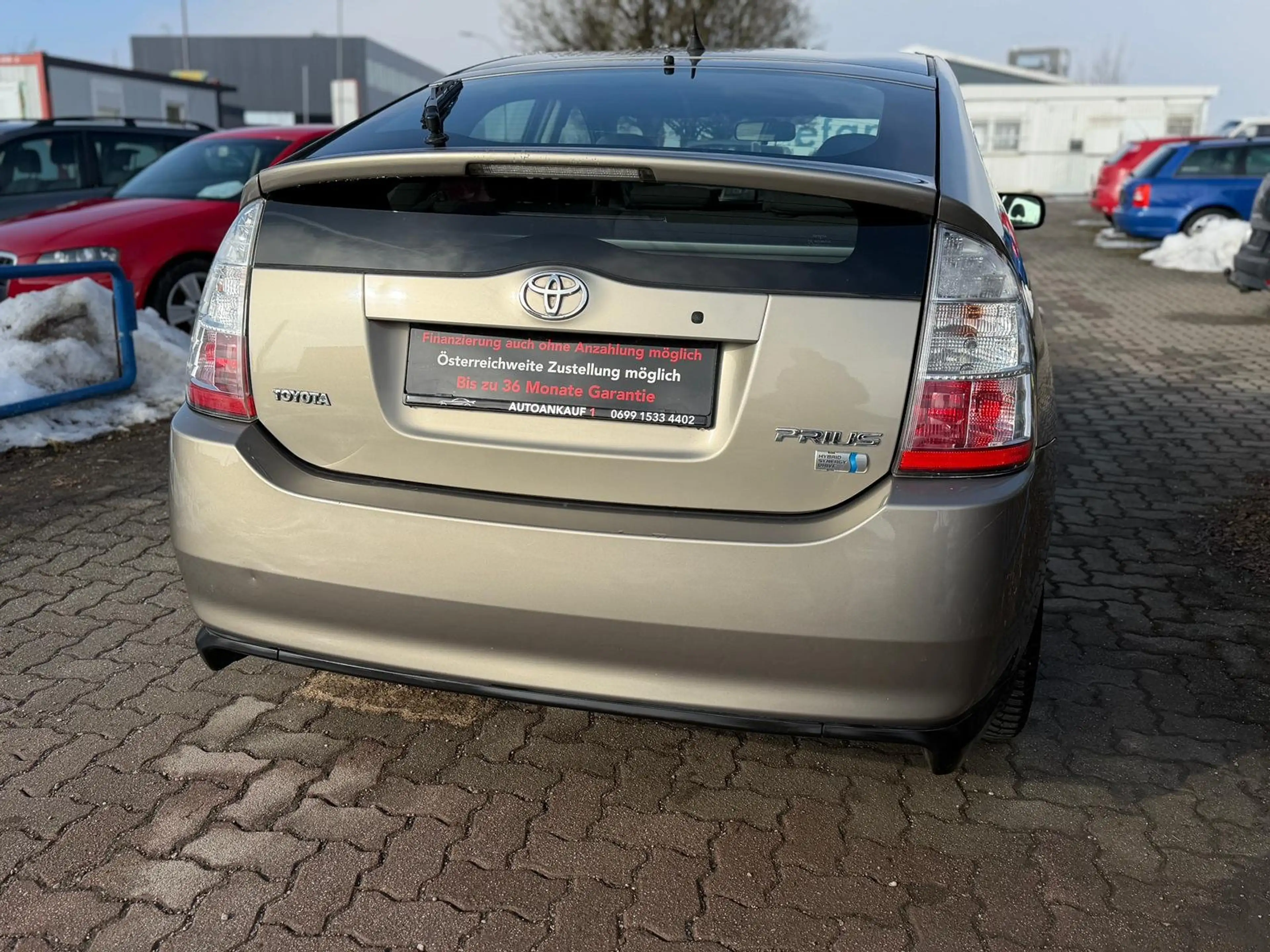 Toyota Prius 1,5 VVT-i Hybrid**Pickerl Service Neu**1.Besitz** — photo 5
