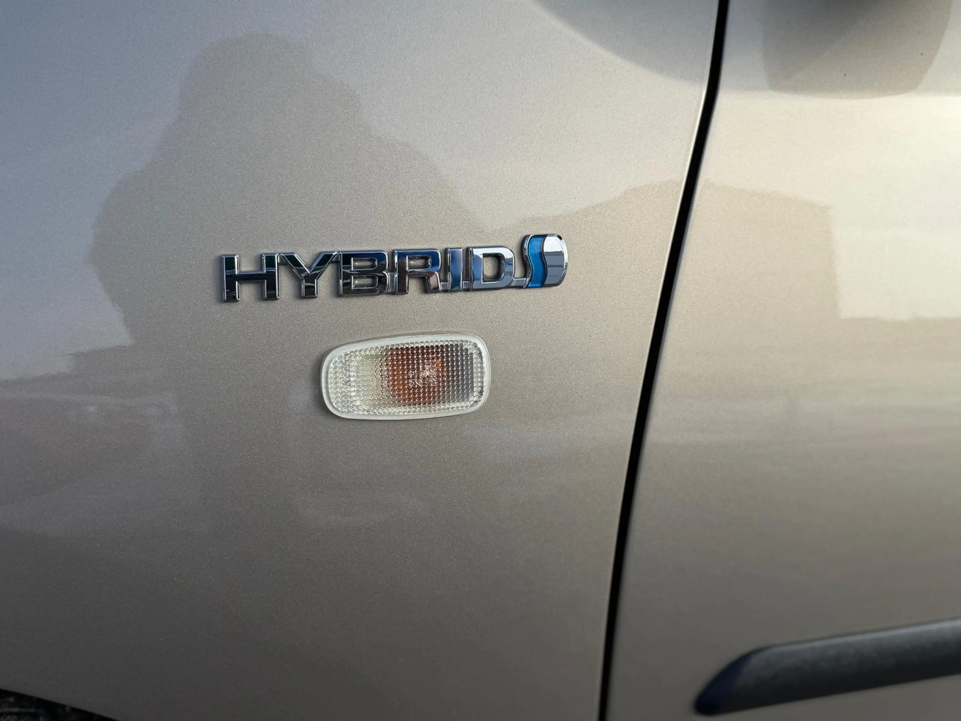 Toyota Prius 1,5 VVT-i Hybrid**Pickerl Service Neu**1.Besitz** — photo 14