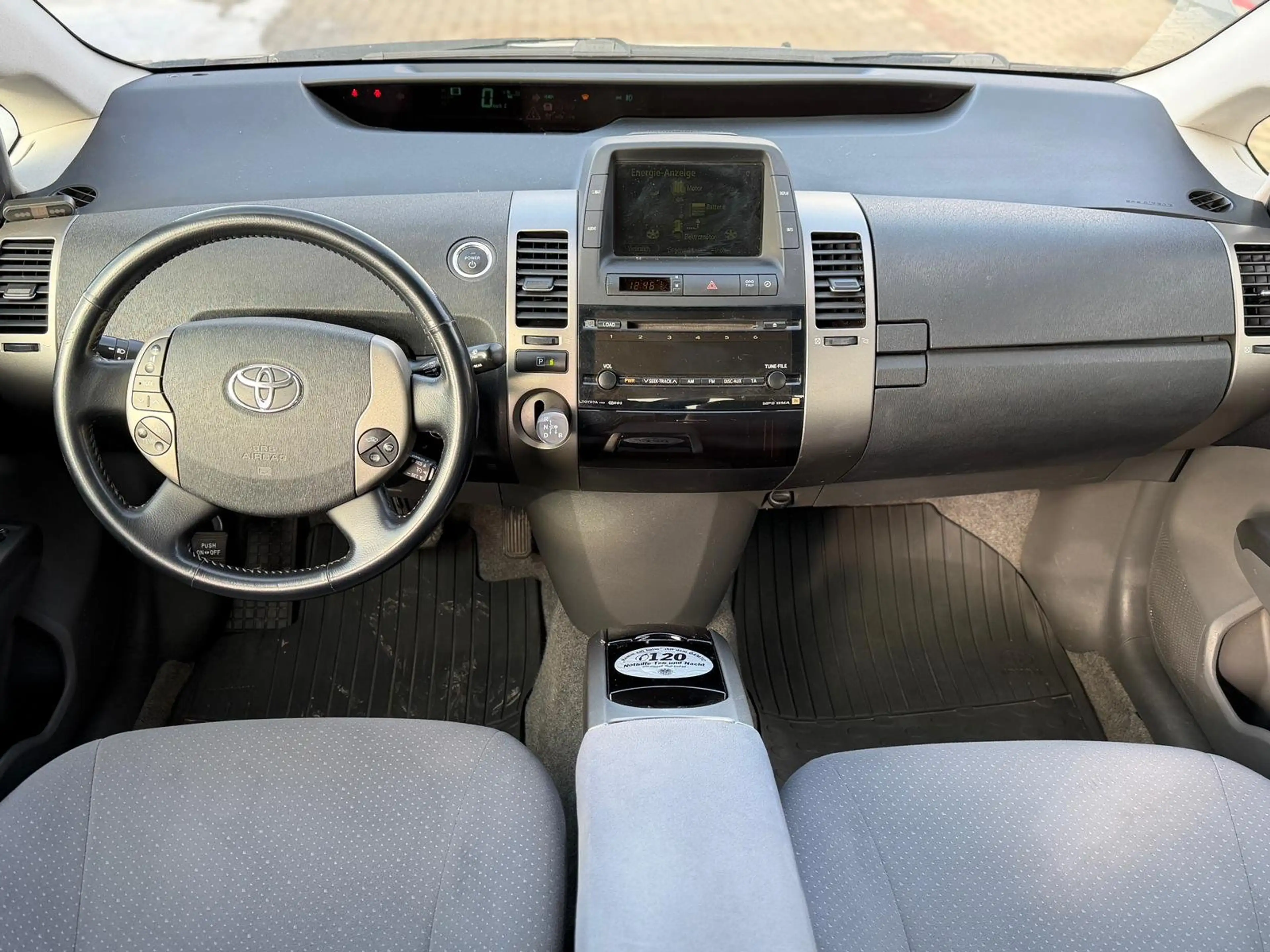 Toyota Prius 1,5 VVT-i Hybrid**Pickerl Service Neu**1.Besitz** — photo 8