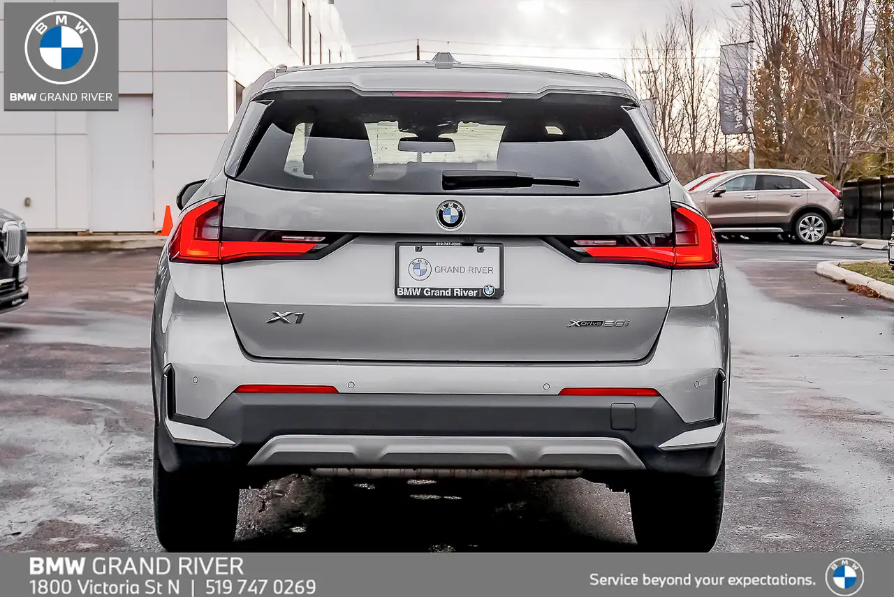 BMW X1 снимка BMW X1