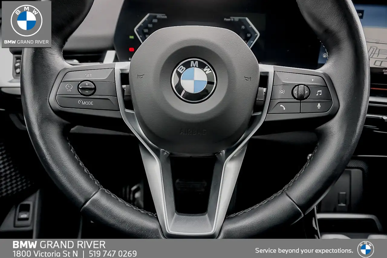 BMW X1 снимка BMW X1
