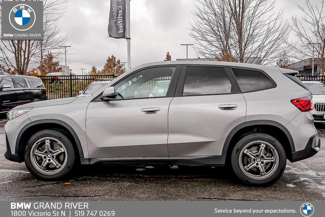 BMW X1 снимка BMW X1