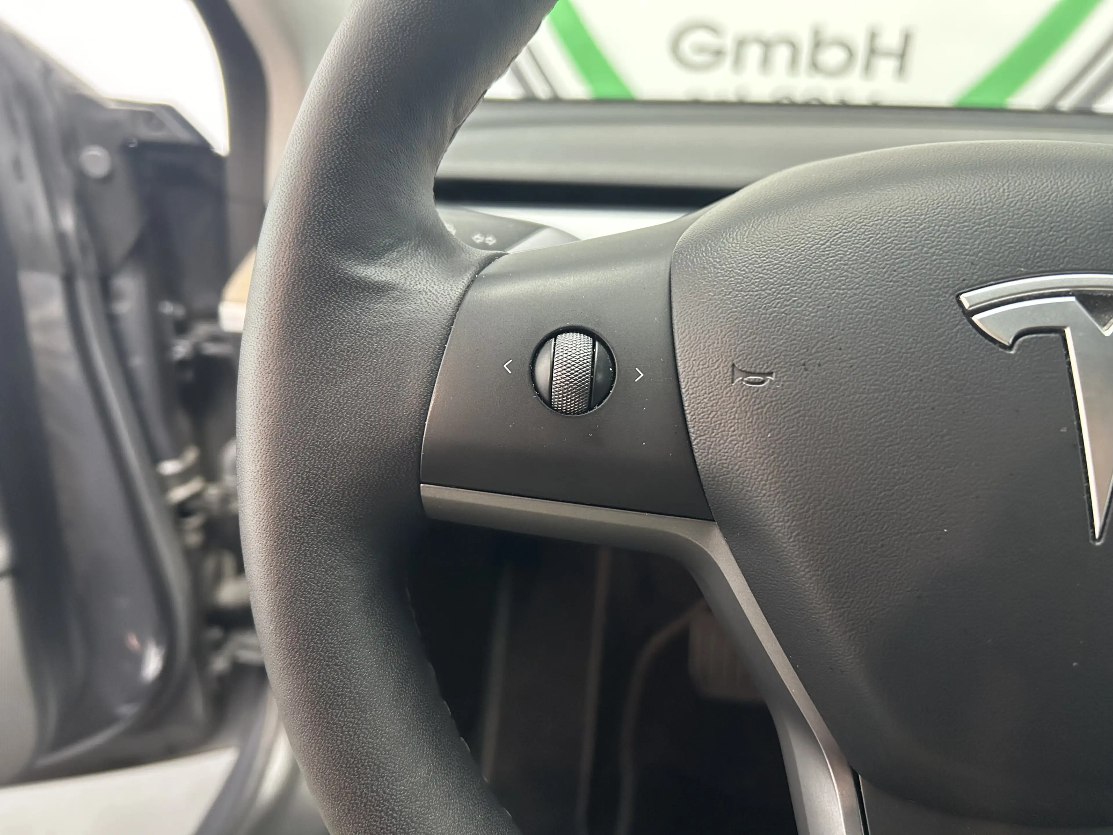 Tesla Model 3 Long Range Dual AWD Pano Navi LED — photo 12