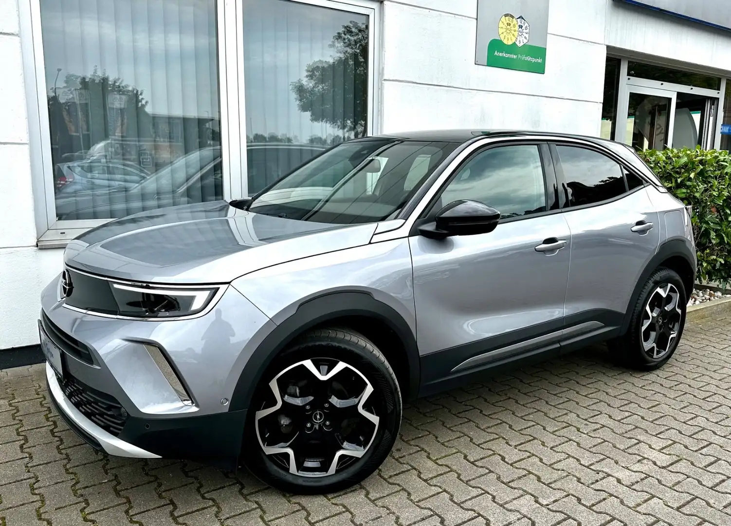 Opel Mokka Ultimate 1,2 Automatik Grau - 1