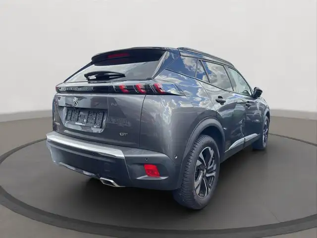 Peugeot 2008 view 2