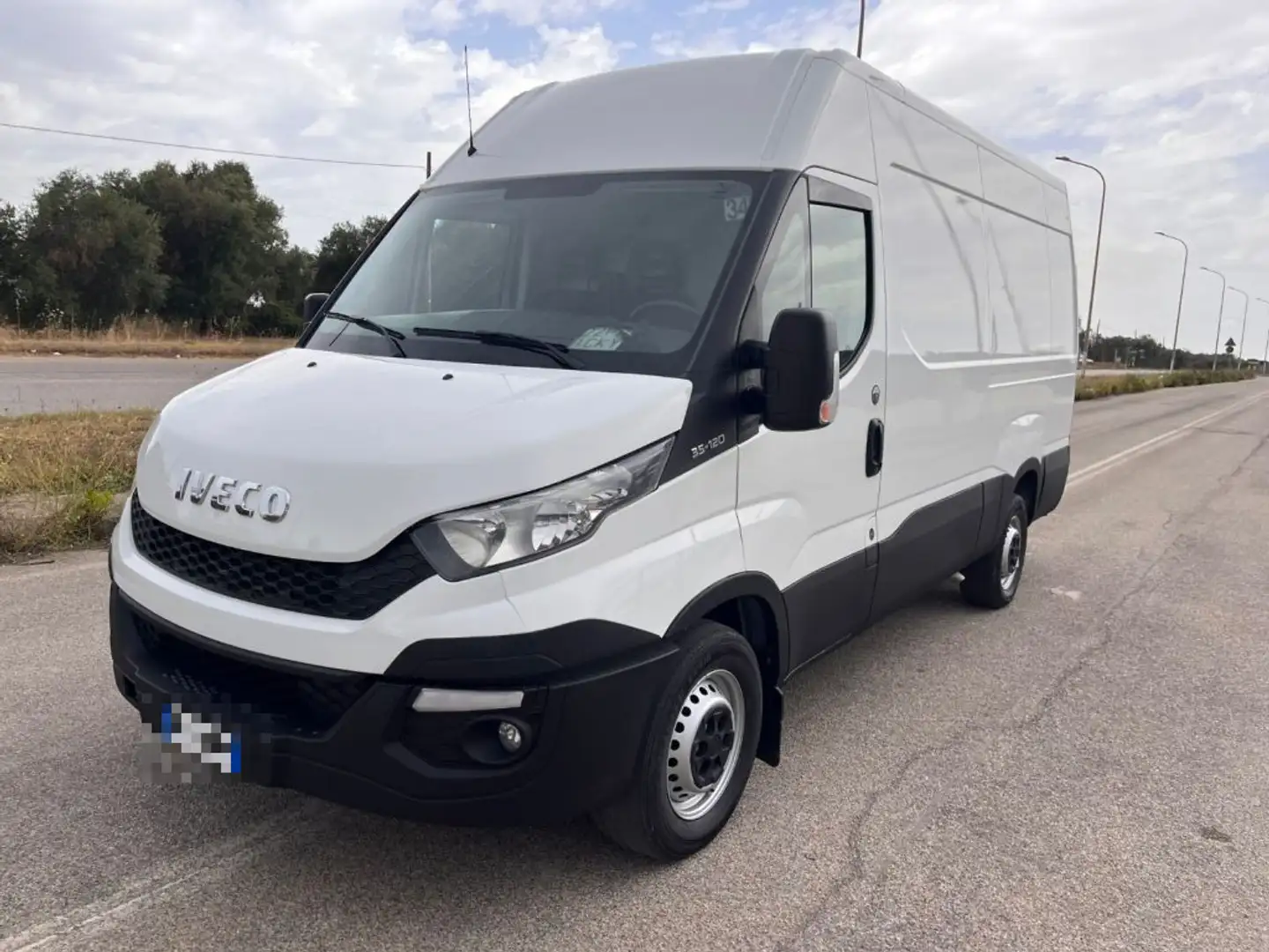 Iveco Daily 35S12V 2.3 HPT L3H2 Furgone Passo 3520 Blanc - 1