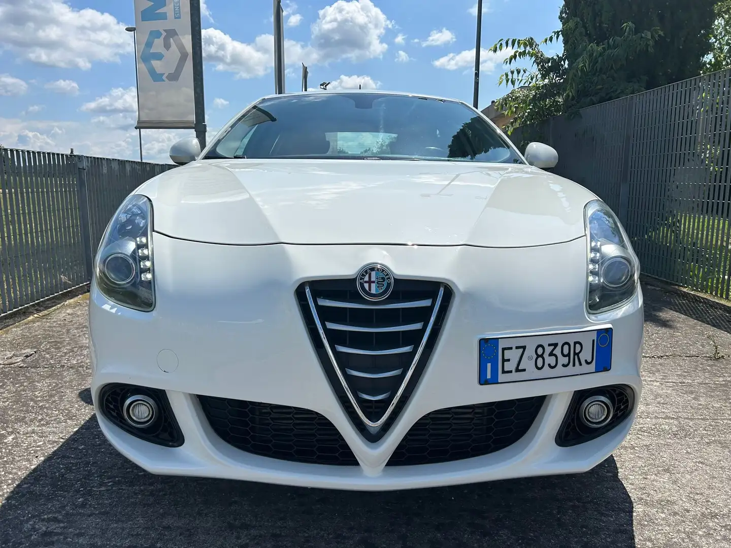 Alfa Romeo Giulietta Giulietta 2.0 jtdm Exclusive 150cv E5+ Blanc - 2