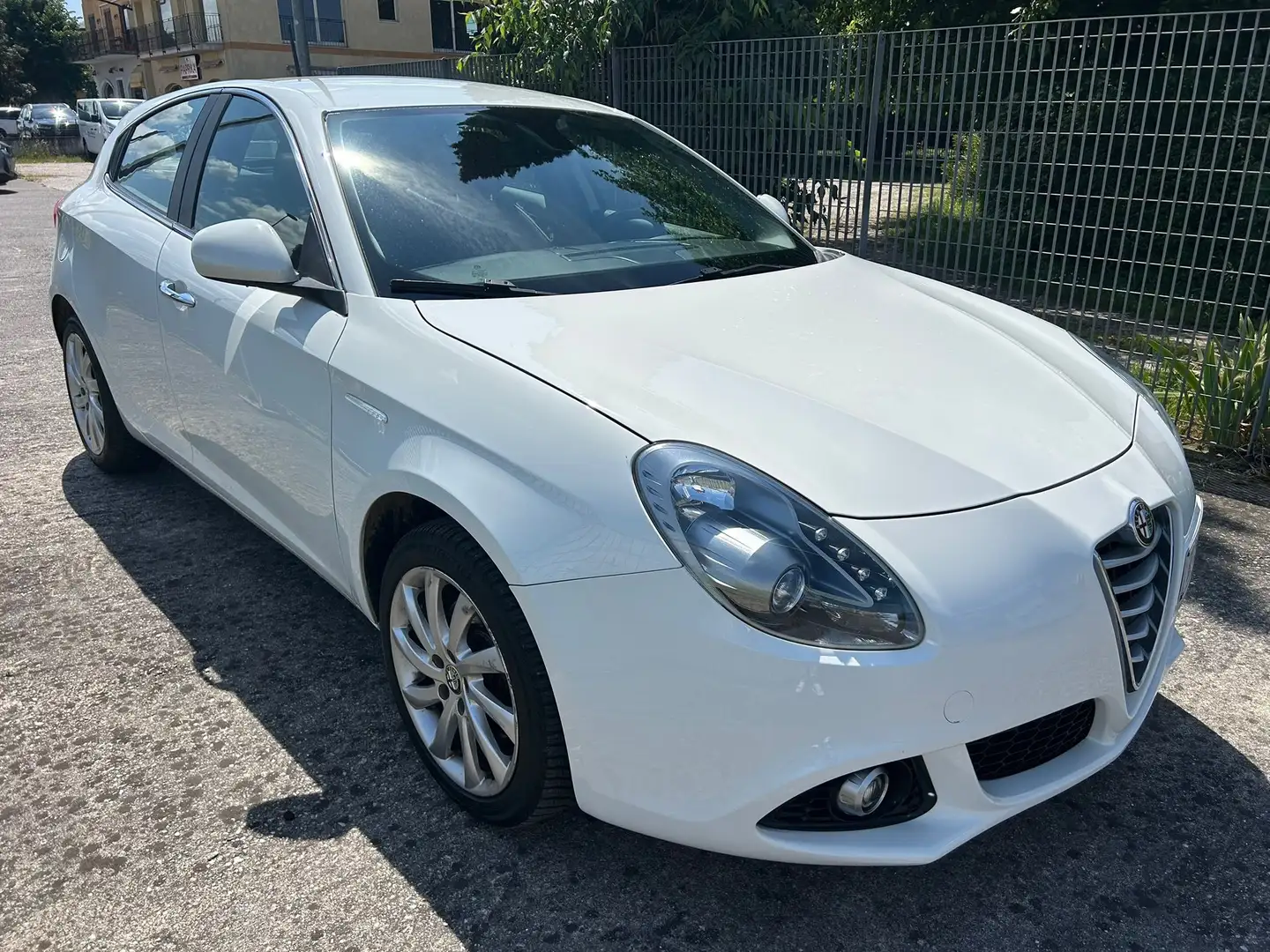 Alfa Romeo Giulietta Giulietta 2.0 jtdm Exclusive 150cv E5+ Blanc - 1