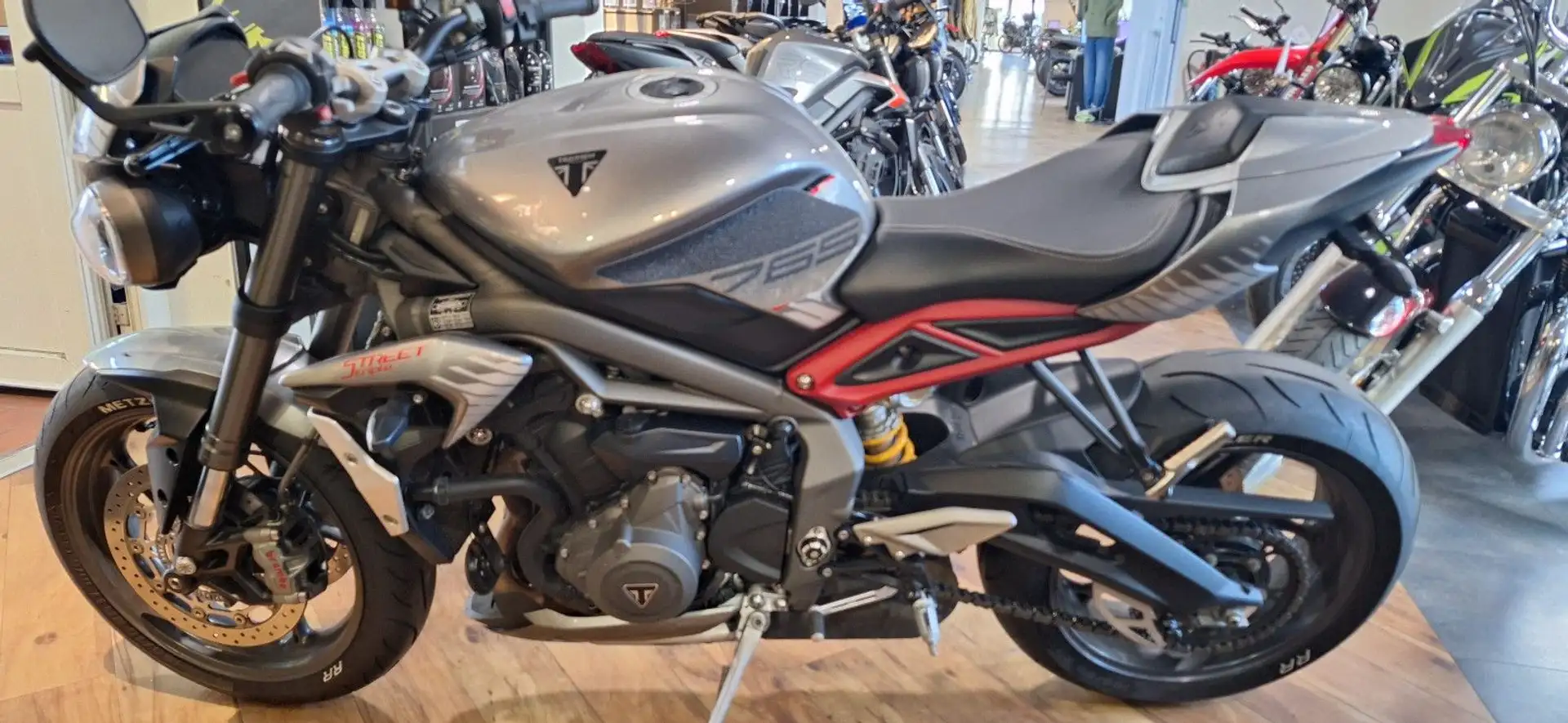 Triumph Street Triple RS NEUZUGANG TOP ZUSTAND Grau - 2