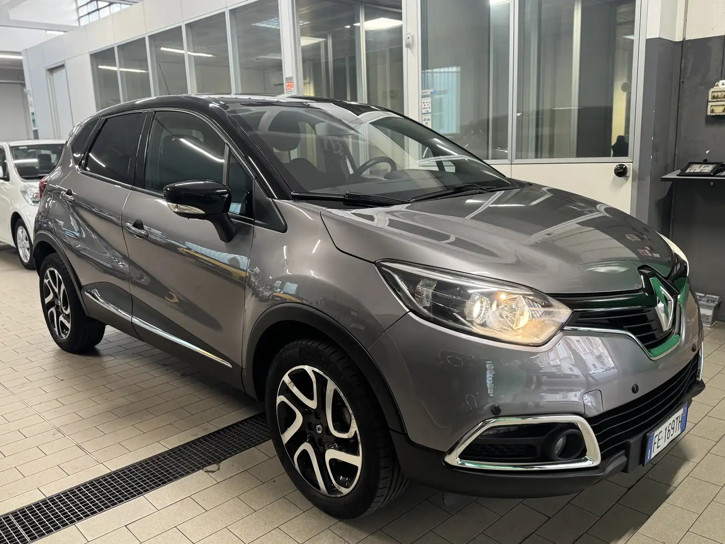 Renault Captur 1.2 tce Intens PREZZO REALE - 1