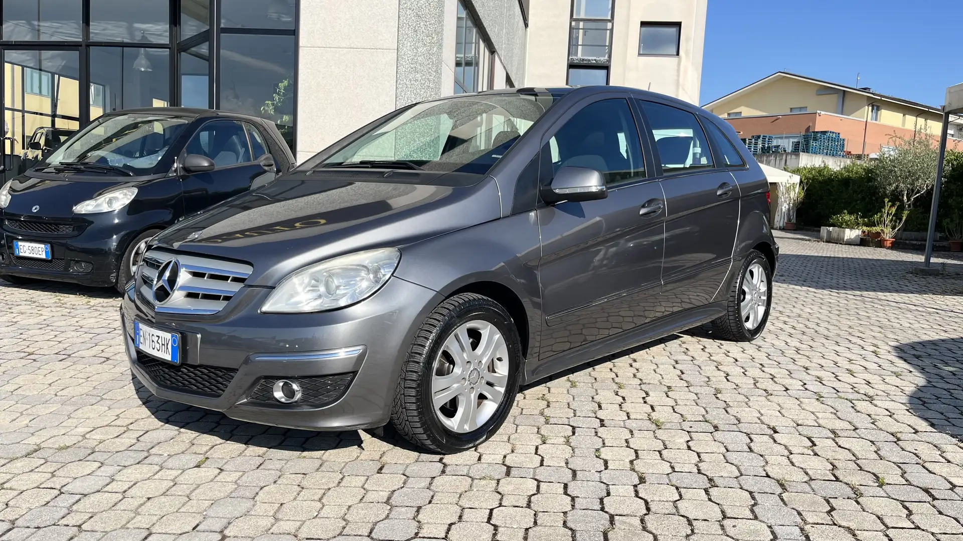 Mercedes-Benz B 180 Classe B - T245 cdi Chrome FL Ok NeoPatentati Grigio - 2