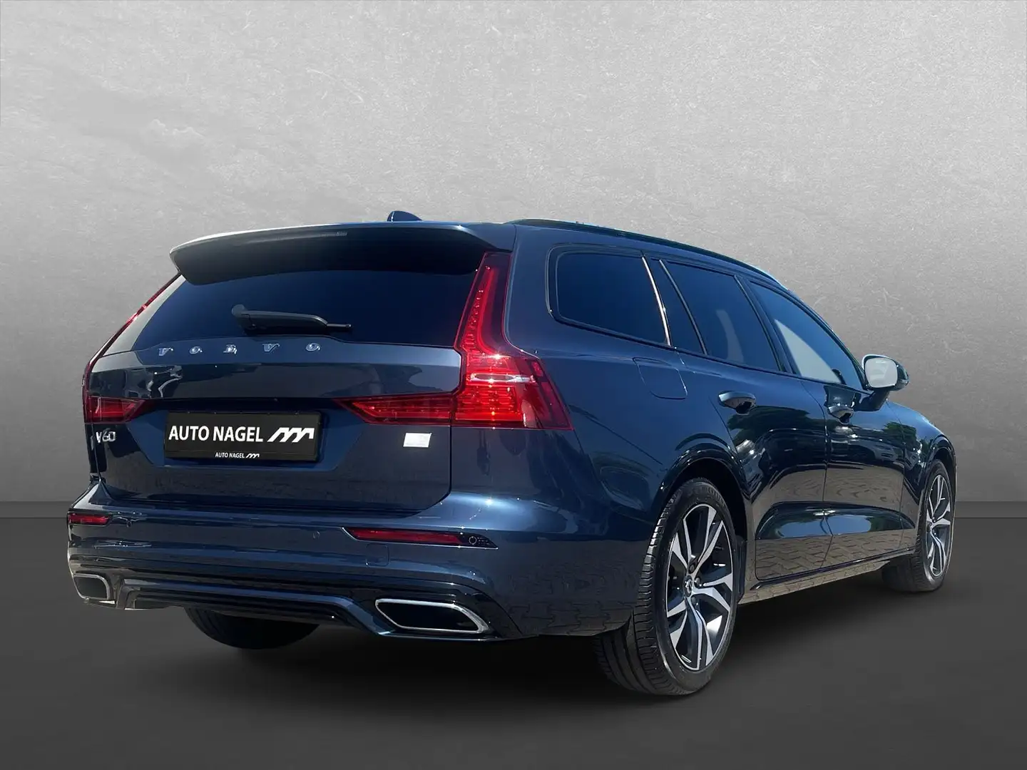 Volvo V60 T6 AWD R-Design+AHK+High Perfomance Sound Blauw - 2