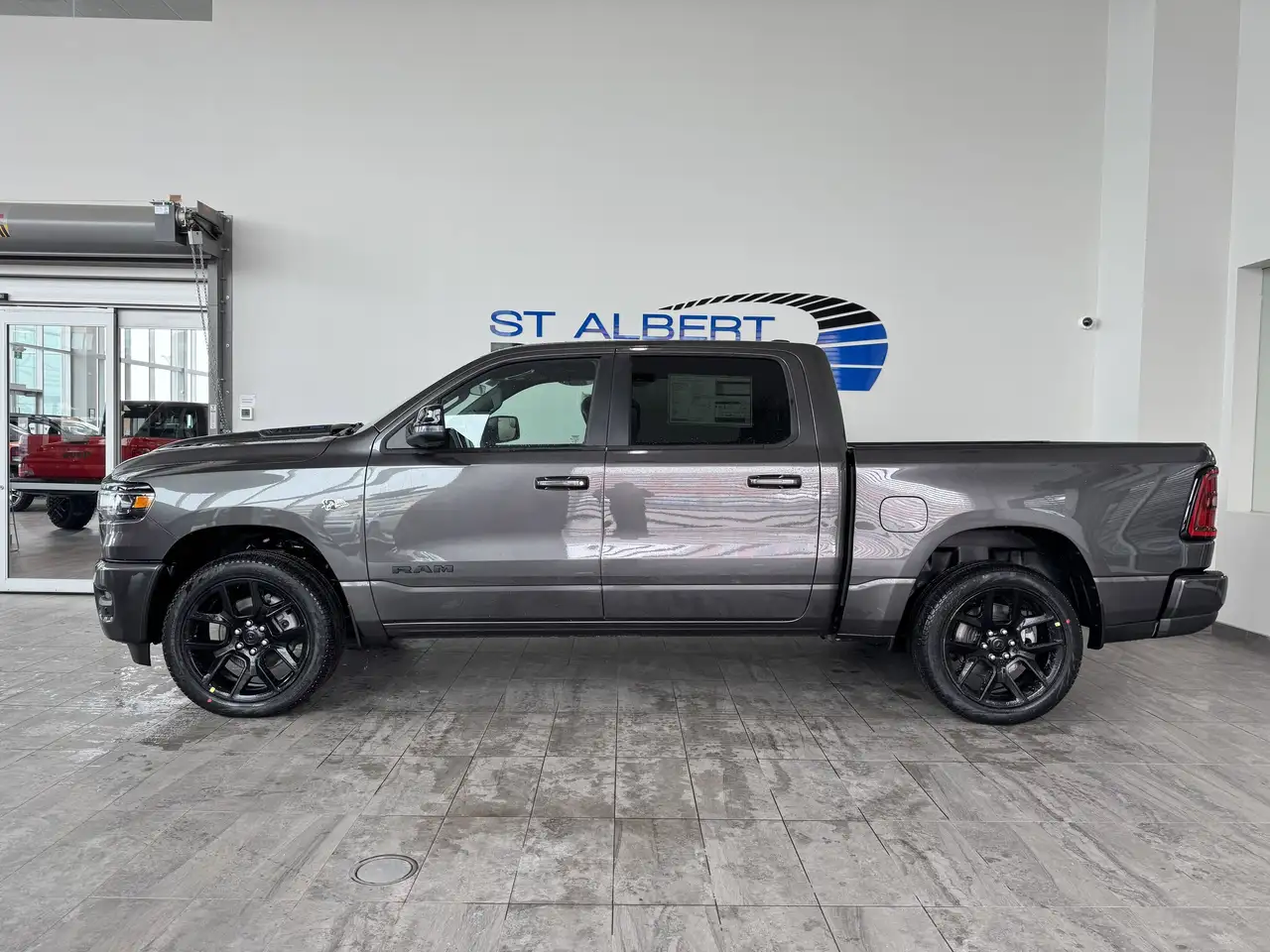 RAM 1500 снимка RAM 1500