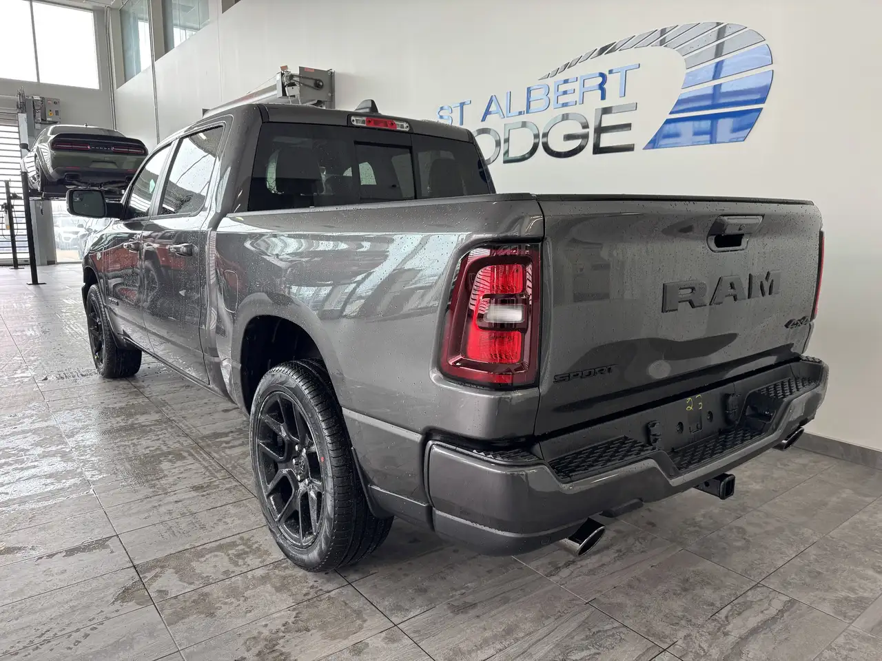 RAM 1500 снимка RAM 1500