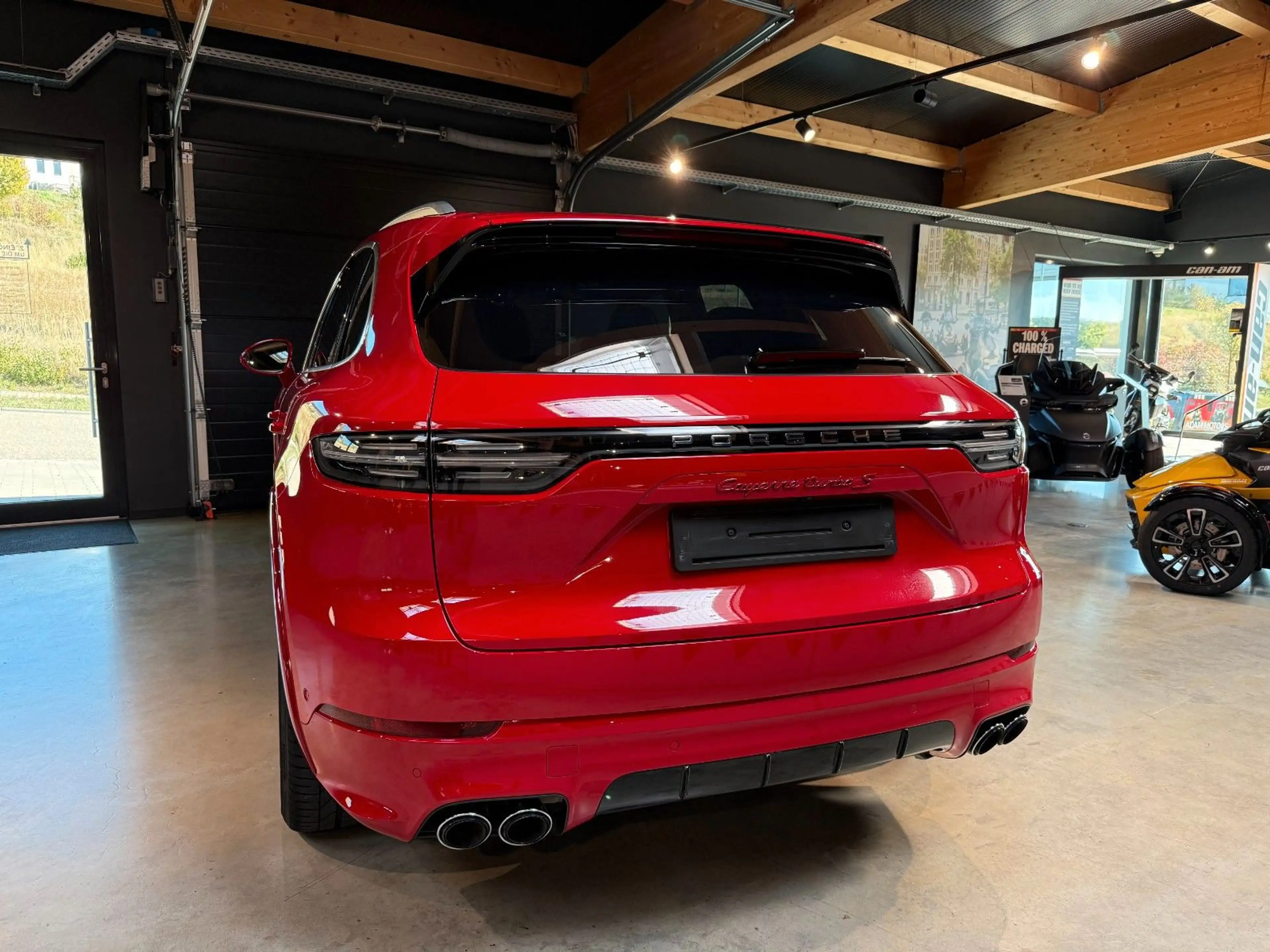 Porsche Cayenne Turbo S E-Hybrid — photo 8