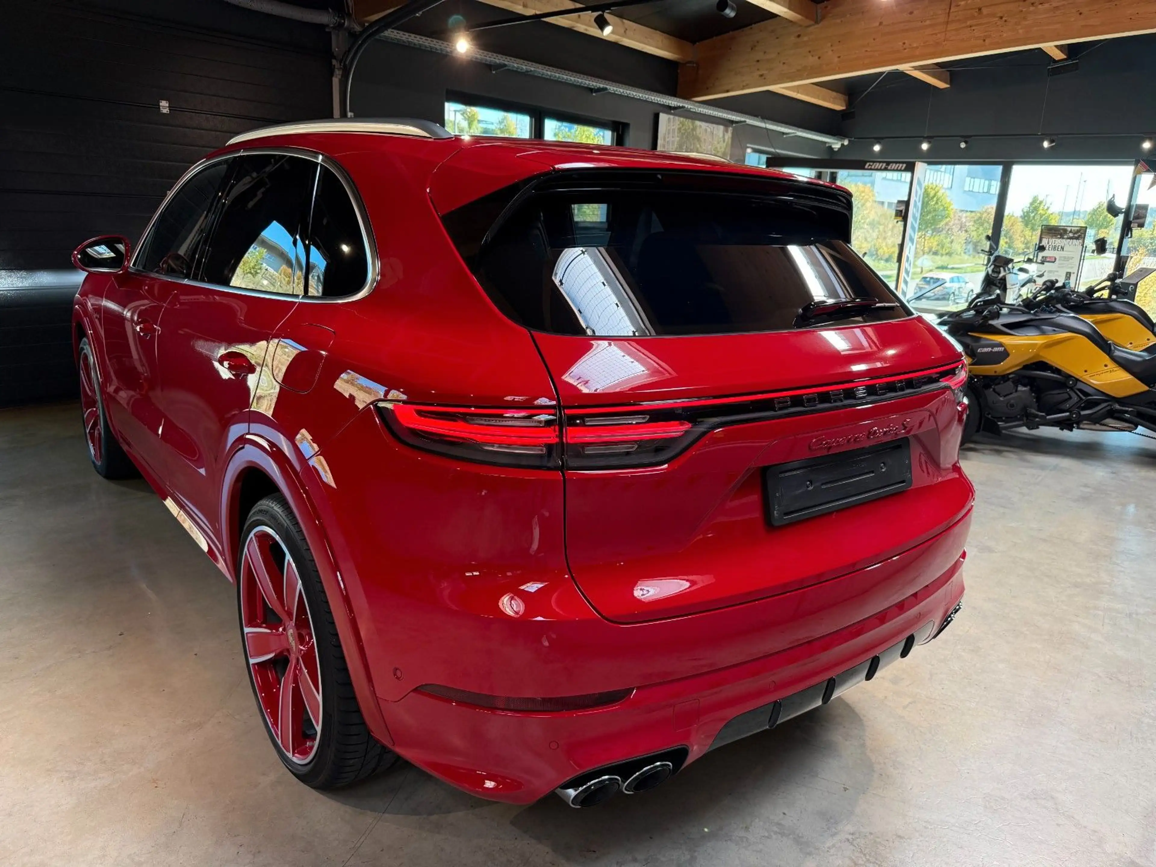Porsche Cayenne Turbo S E-Hybrid — photo 47