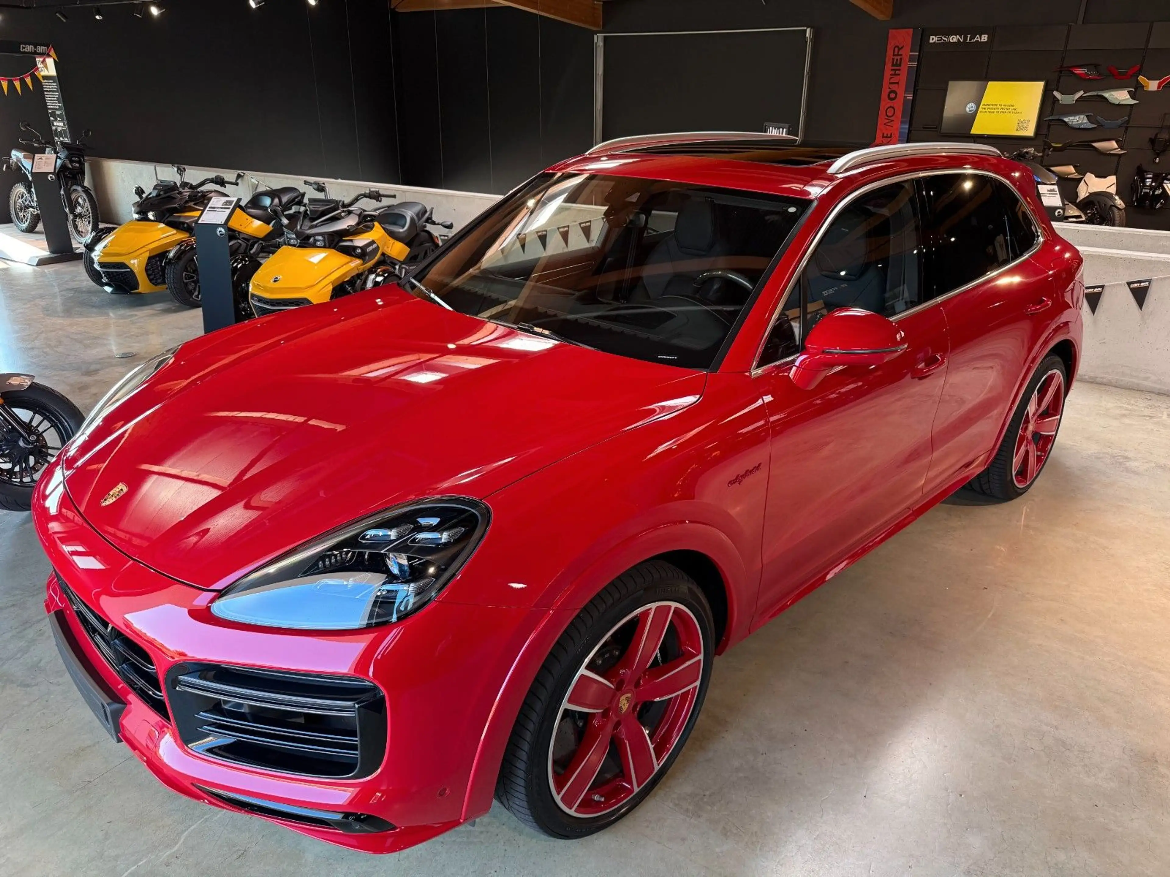 Porsche Cayenne Turbo S E-Hybrid — photo 4