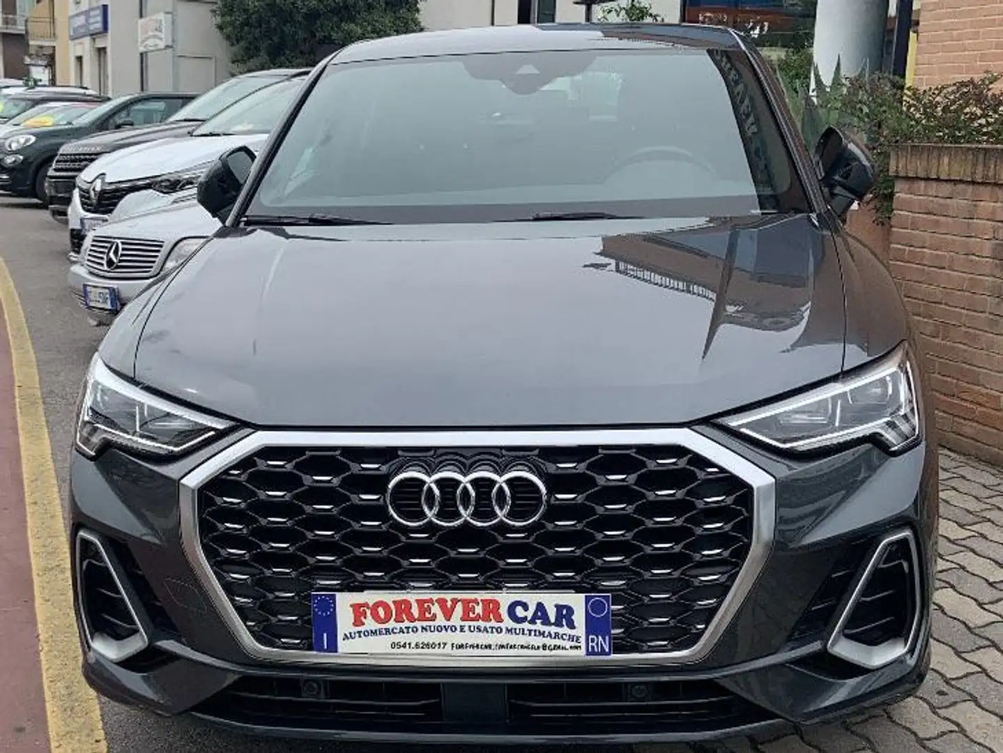 Audi Q3 Sportback 35 TFSI ACT S line edition S-tronic Gris - 2