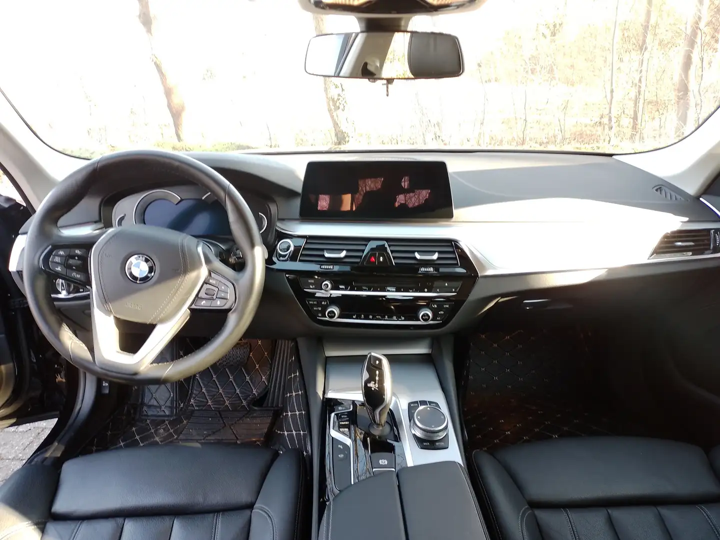 BMW 520 5er 520d Efficient Dynamics Edition Aut. Schwarz - 2