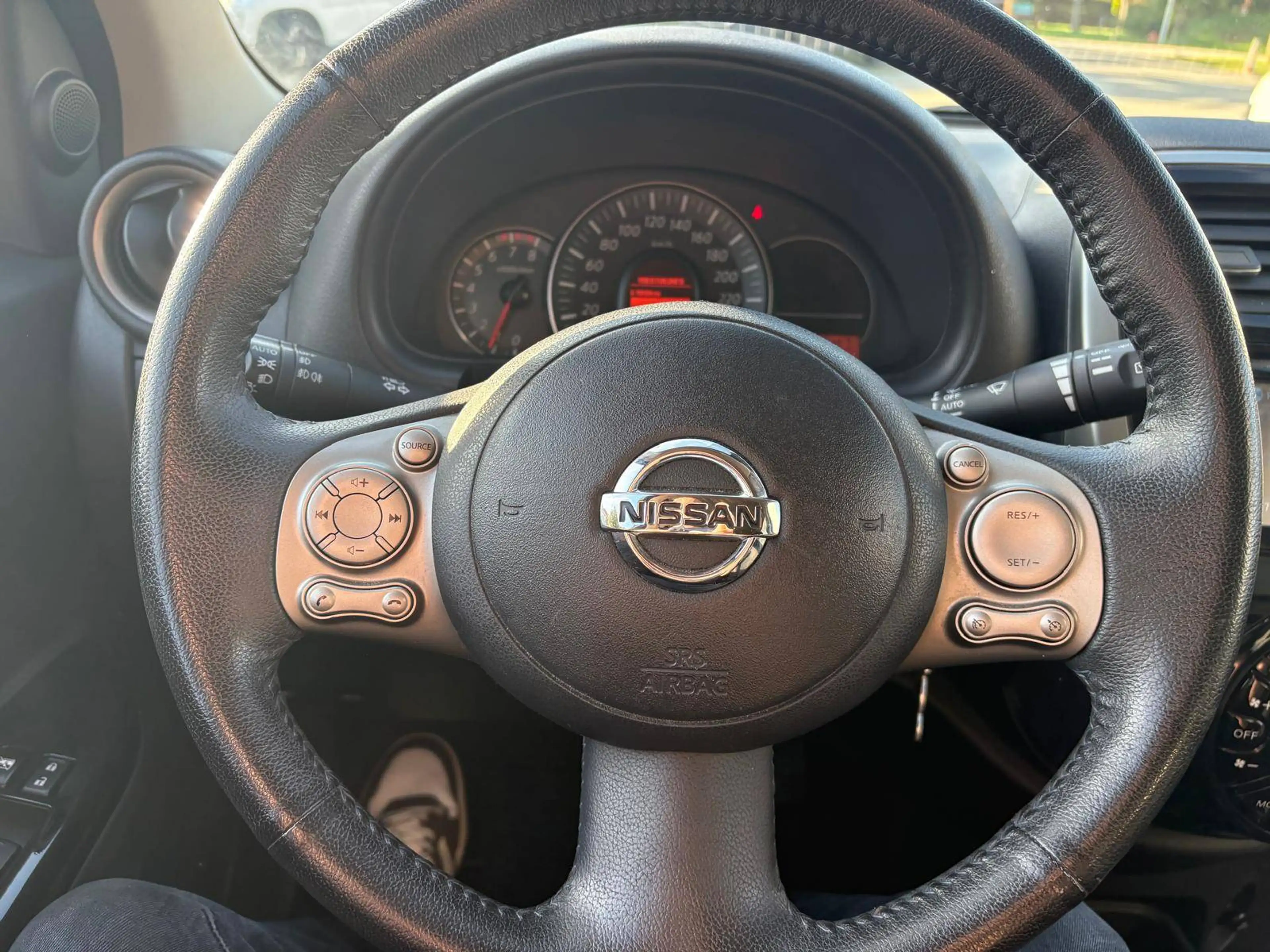 Nissan Micra Micra 1.2i N-TEC CVT — photo 14