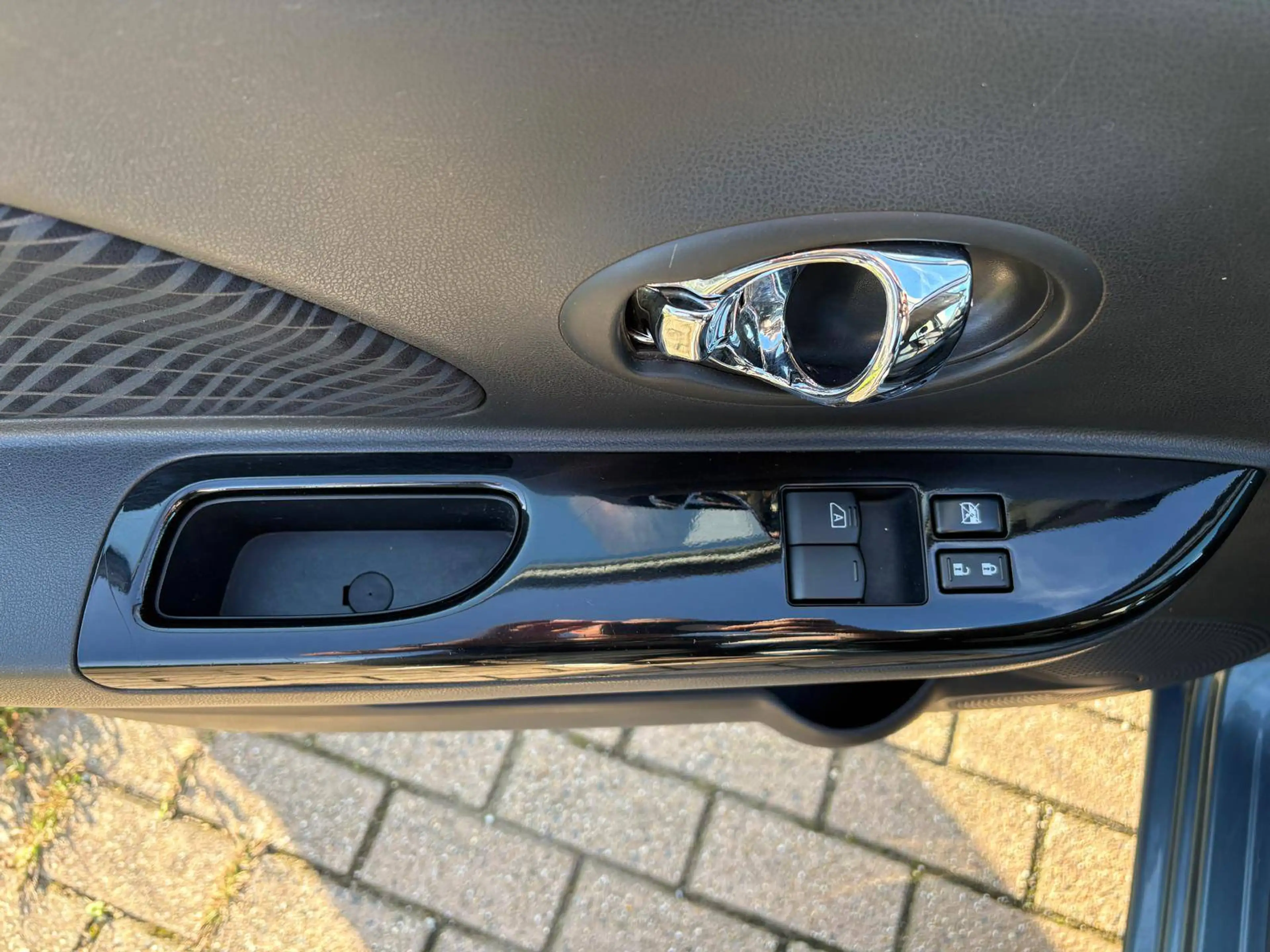 Nissan Micra Micra 1.2i N-TEC CVT — photo 11