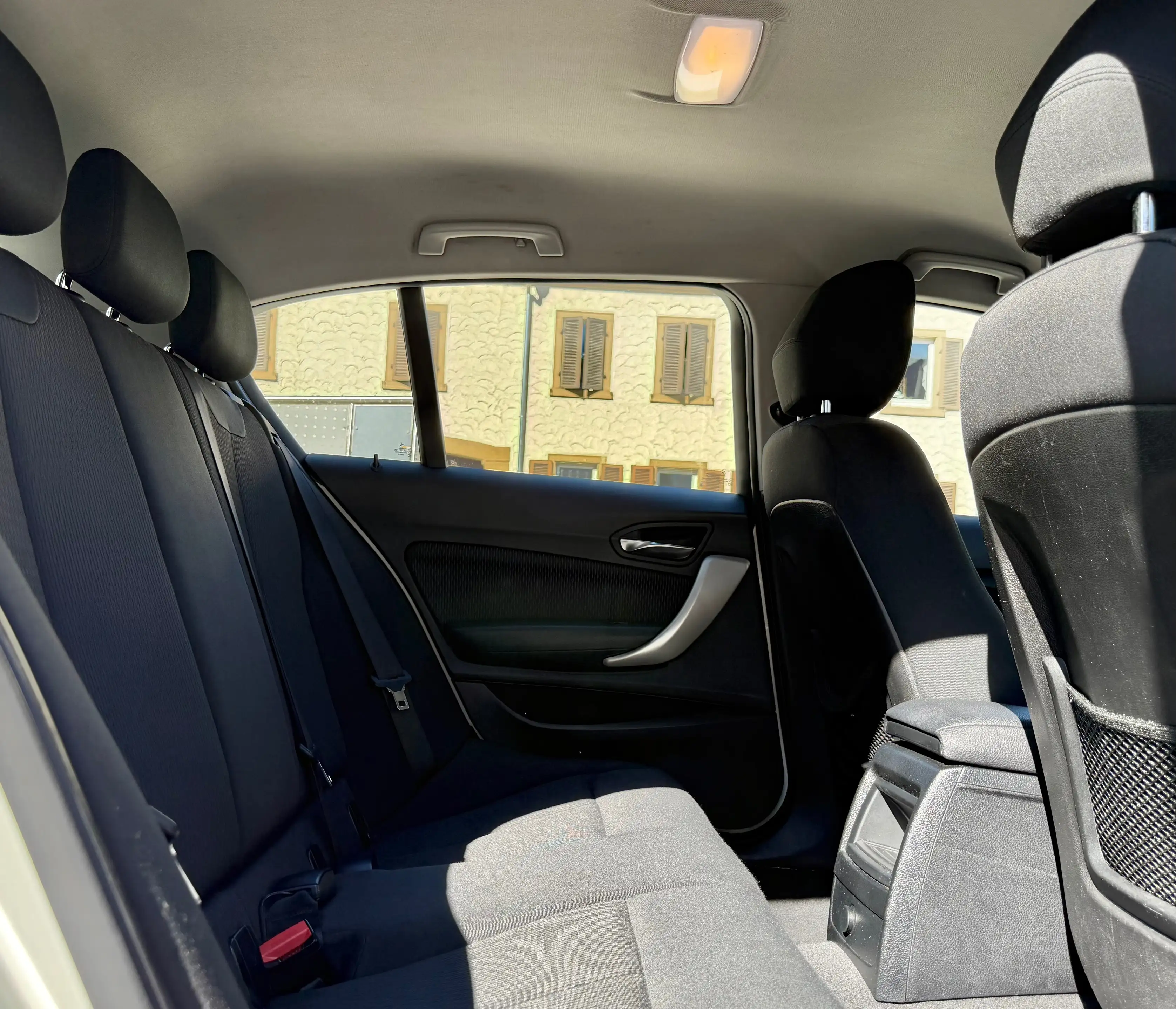 BMW 118 i — photo 6