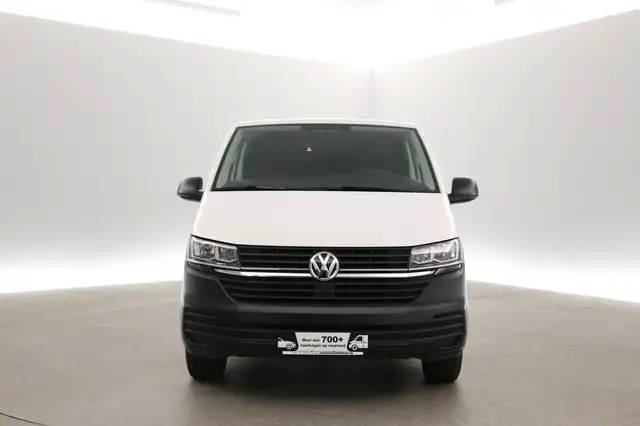 Volkswagen Transporter view 7