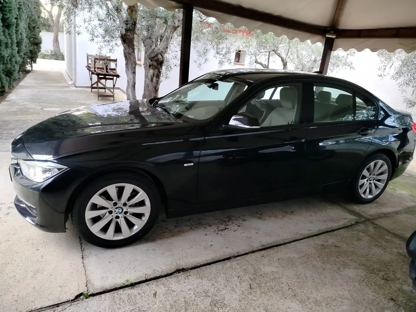 BMW 318 MODERN Nero - 1