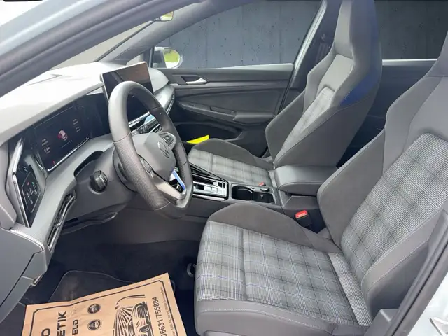 Volkswagen Golf view 10
