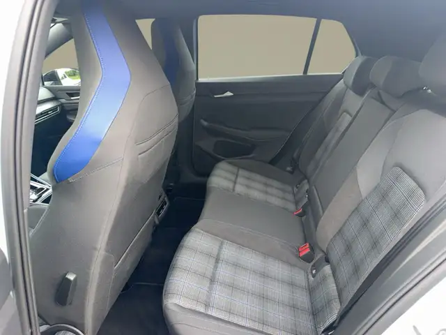 Volkswagen Golf view 13