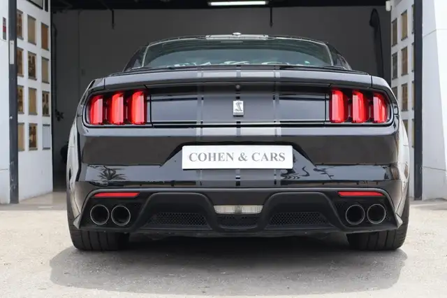 Ford Mustang view 7
